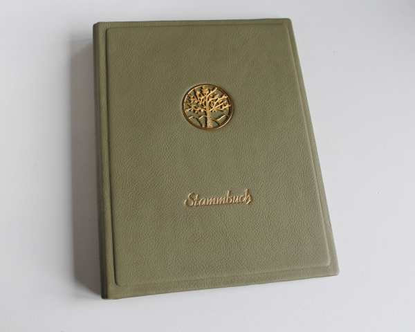 Stammbuch "Goldene Lebensbaum" aus hellgrünem Nappaleder,  DIN A4