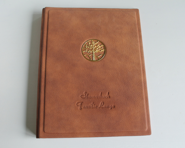 Stammbuch "Lebensbaum" aus Büffelleder,  DIN A4, cognacbraun