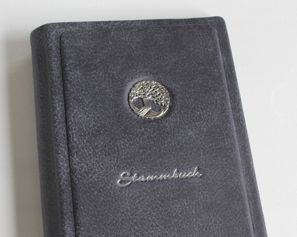 Stammbuch LEBENSBAUM mit silbernem Schrift aus Büffelleder, anthrazitgrau