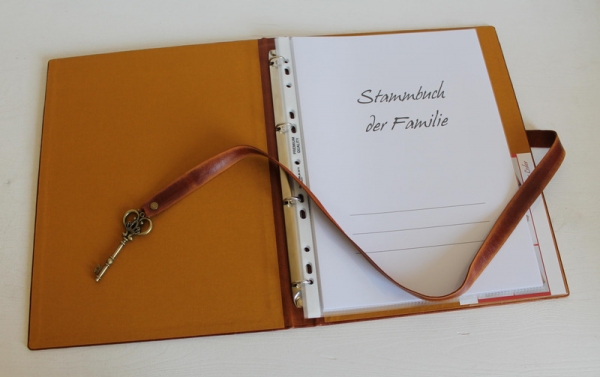 Stammbuch "Schlüssel" im Vintage-Look DIN A4, hellbraun