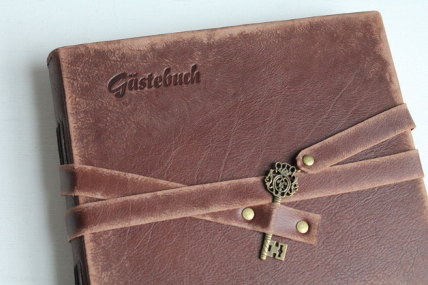 Gästenbuch - Album "Schlüssel", im Vintage Look, braun, groß