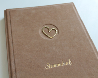 Stammbuch "Herz" aus hellbraunem Nubukleder,  DIN A4